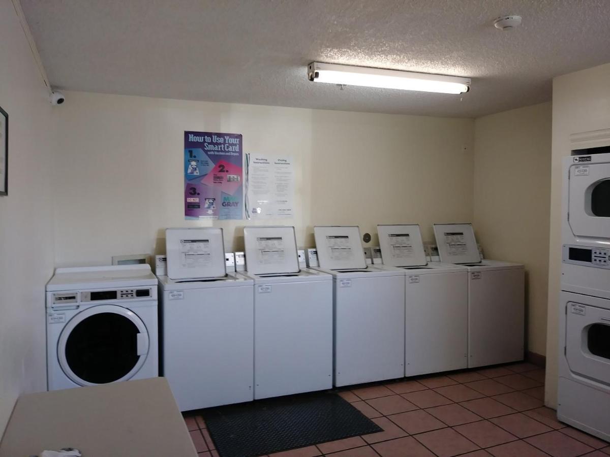 Intown Suites Extended Stay Albuquerque Nm Kültér fotó